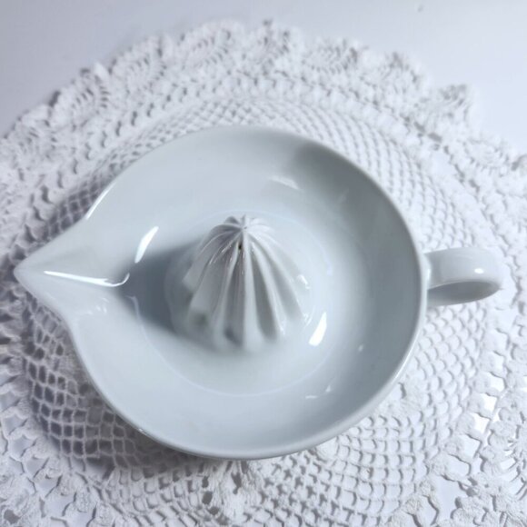 Cordon Bleu Glass Juicer Reamer Loop Handle Large Citrus Reamer 8 1/2" x 6 1/2" - Picture 2 of 9